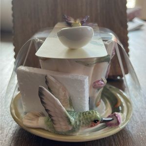Teacup & saucer